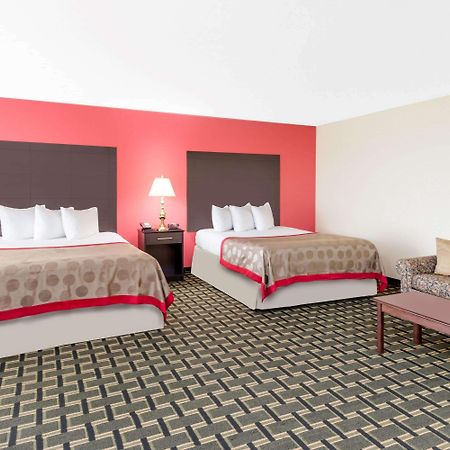 Ramada By Wyndham Vandalia Ngoại thất bức ảnh